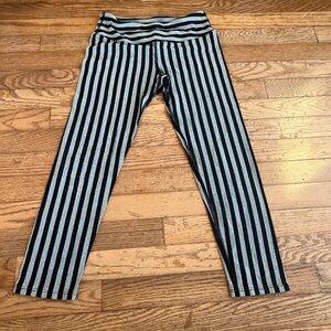 Hard Tail Monochrome Striped Leggings